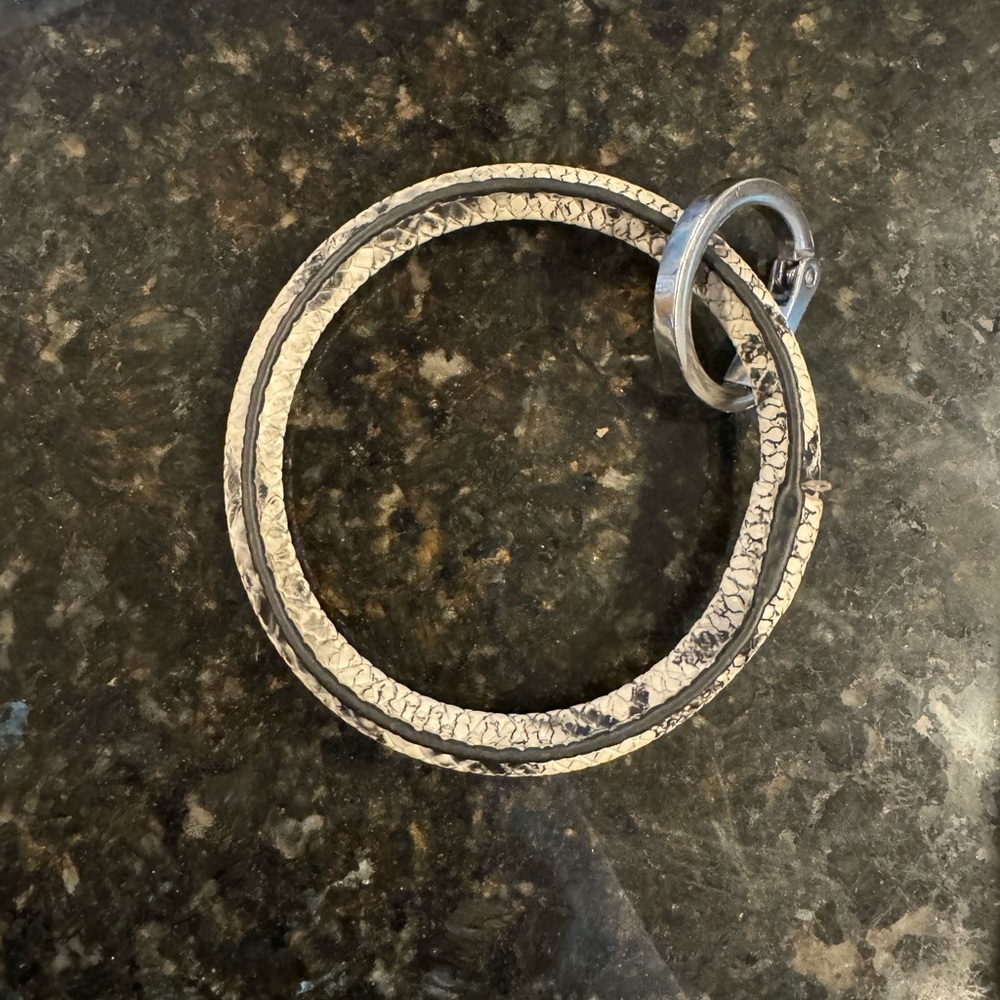 O- Ring Snake skin